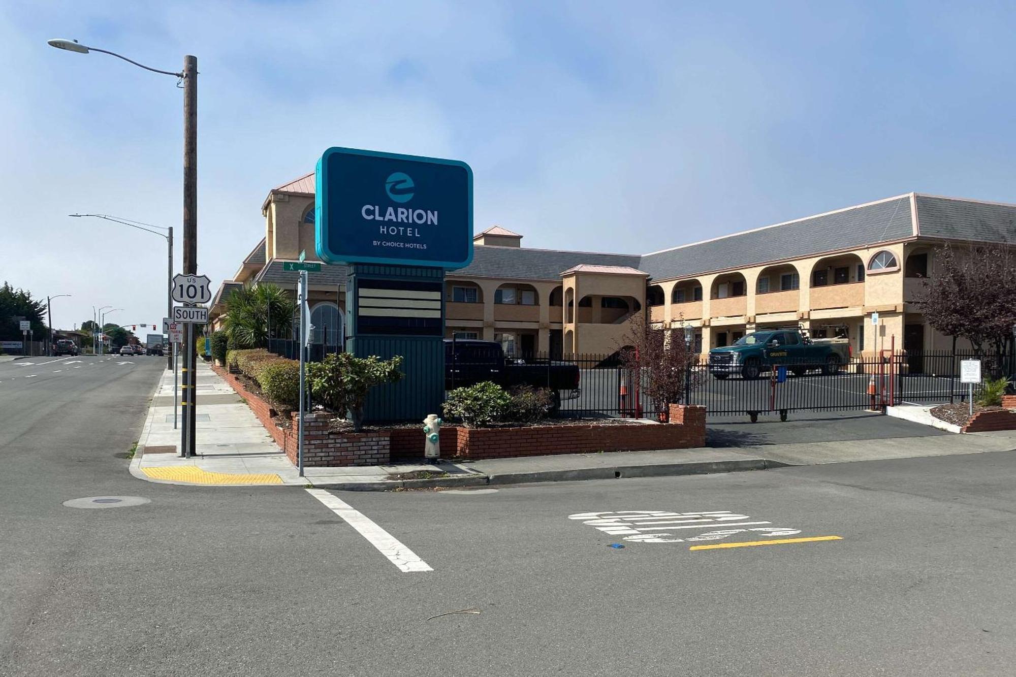 Clarion Hotel By Humboldt Bay Eureka Exterior photo